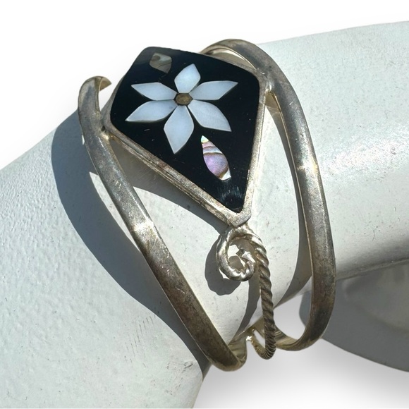 Vintage Alpaca Silver Black Onyx Abalone Shell Bracelet - Picture 2 of 5